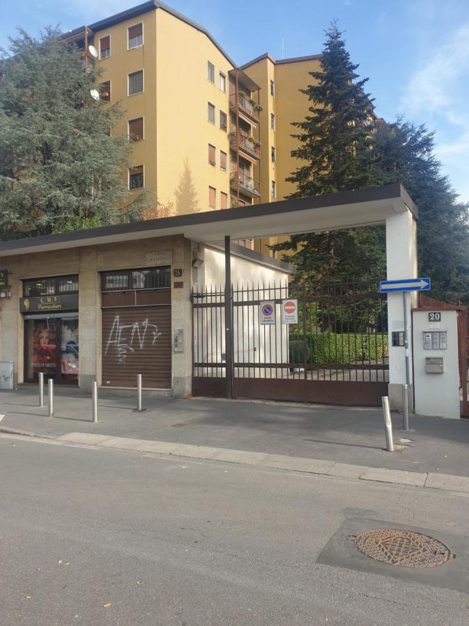 Maffucci 24 Bilocale Molto Spazioso E Moderno Milano Eksteriør billede